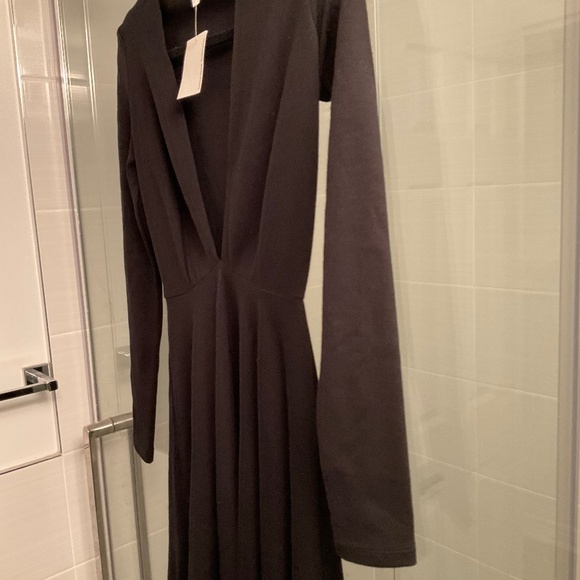 American Apparel Deep V Skater Dress - Picture 2 of 6